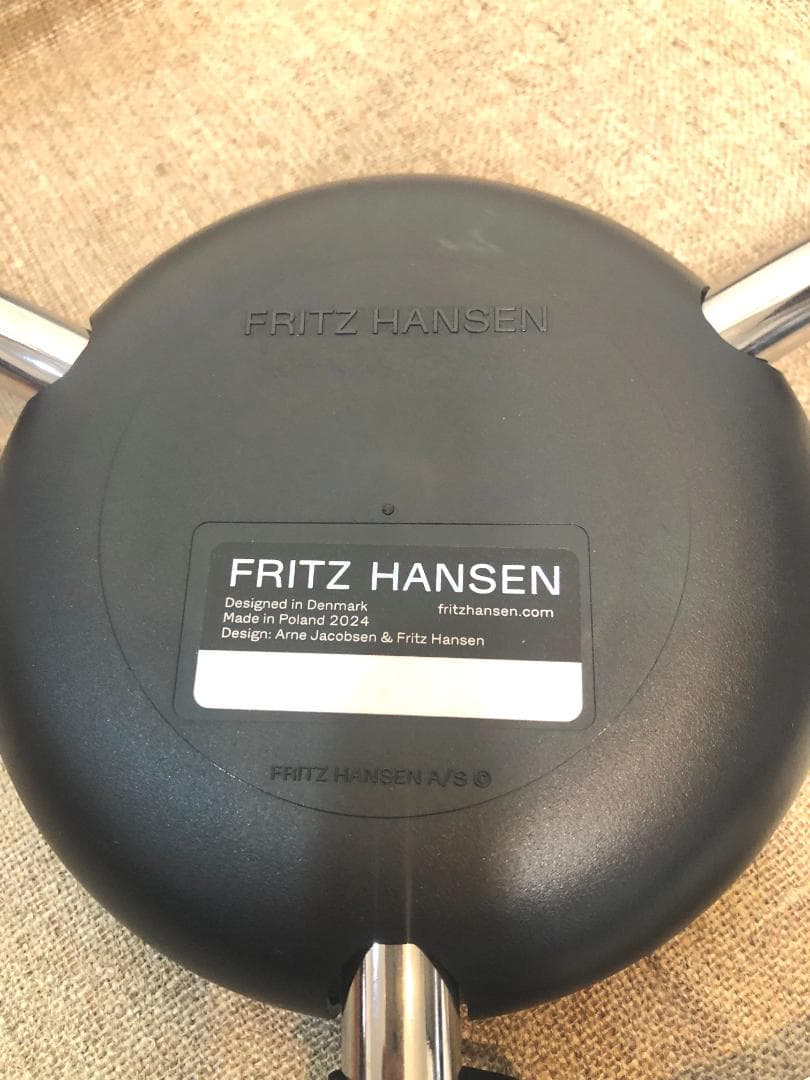 FRITZ HANSEN フリッツ・ハンセン　カウンタースツール ラバー座