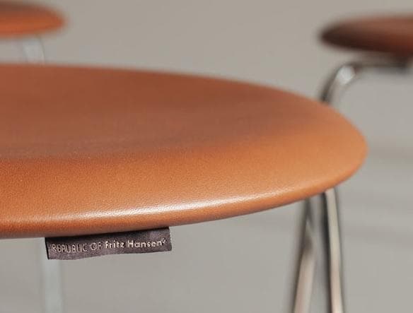 FRITZ HANSEN フリッツ・ハンセン　カウンタースツール ラバー座