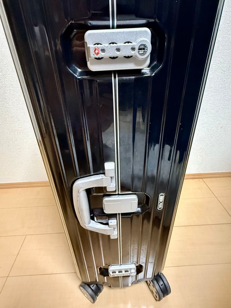 【値下げ】【実用品中古(正規品)】リモワ　スーツケース　リンボ　95L ブラック