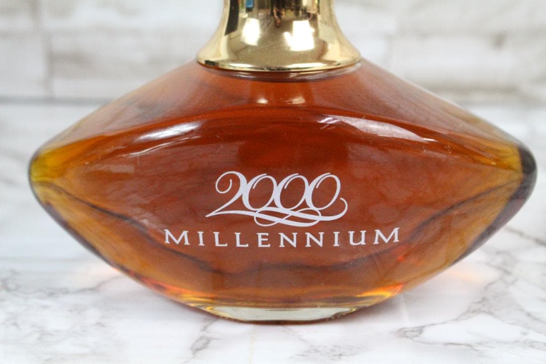 ♡サントリーピュアモルトウイスキー ミレニアム2000 箱付 EE0H01004