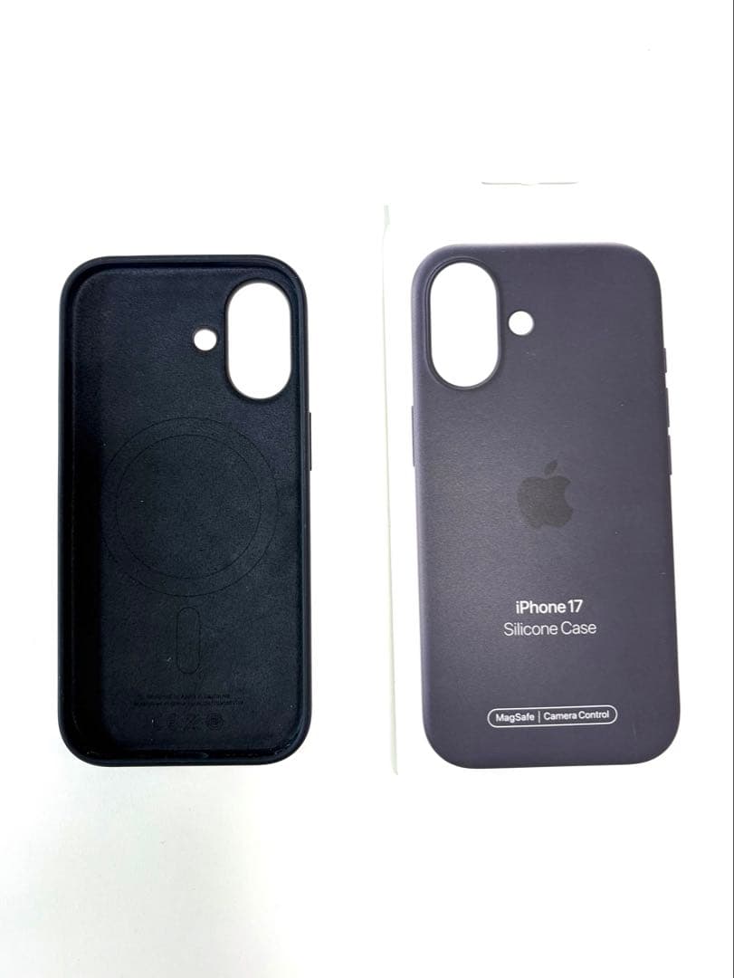 Apple純正 iPhone 17 シリコンケースと ストラップ ブラック