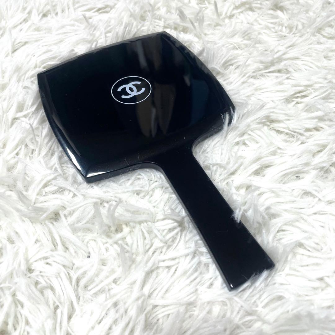 未使用　CHANEL ミラー　ノベルティ　白ロゴ　レア　ブラック 手鏡 箱付き