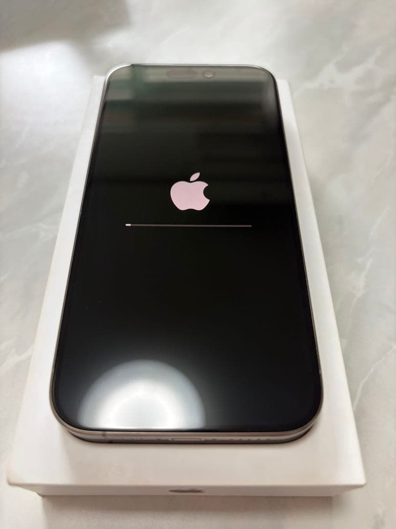 iPhone 15 Pro 256GB SIMフリー ナチュラルチタニウム