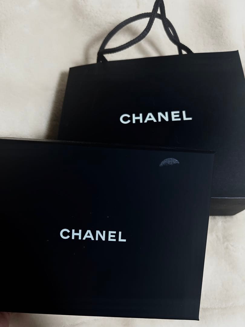 s*a様 シャネル フラグメントケース マトラッセ　カードケース ブルー　水色