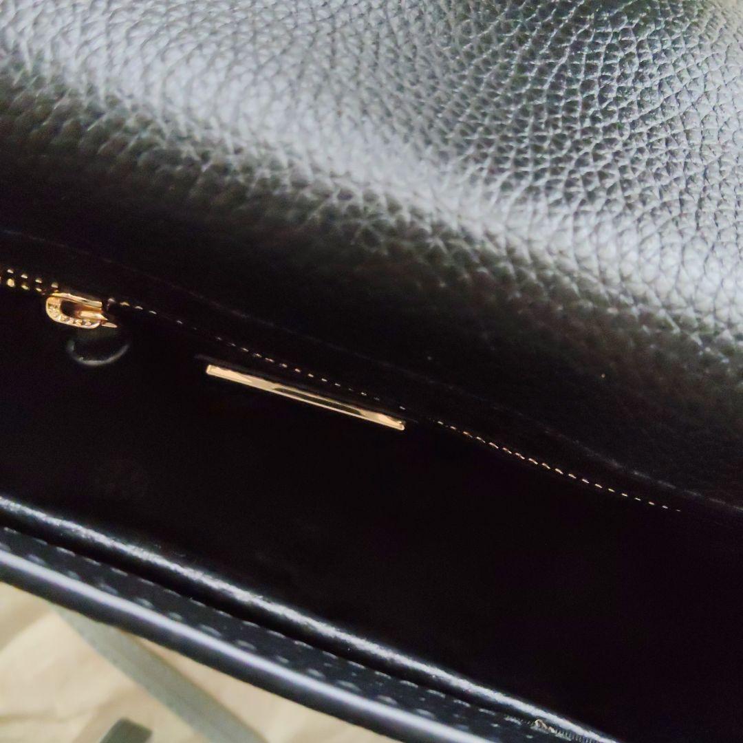Tory Burch 黒 レザー ショルダーバッグ タッセル付き