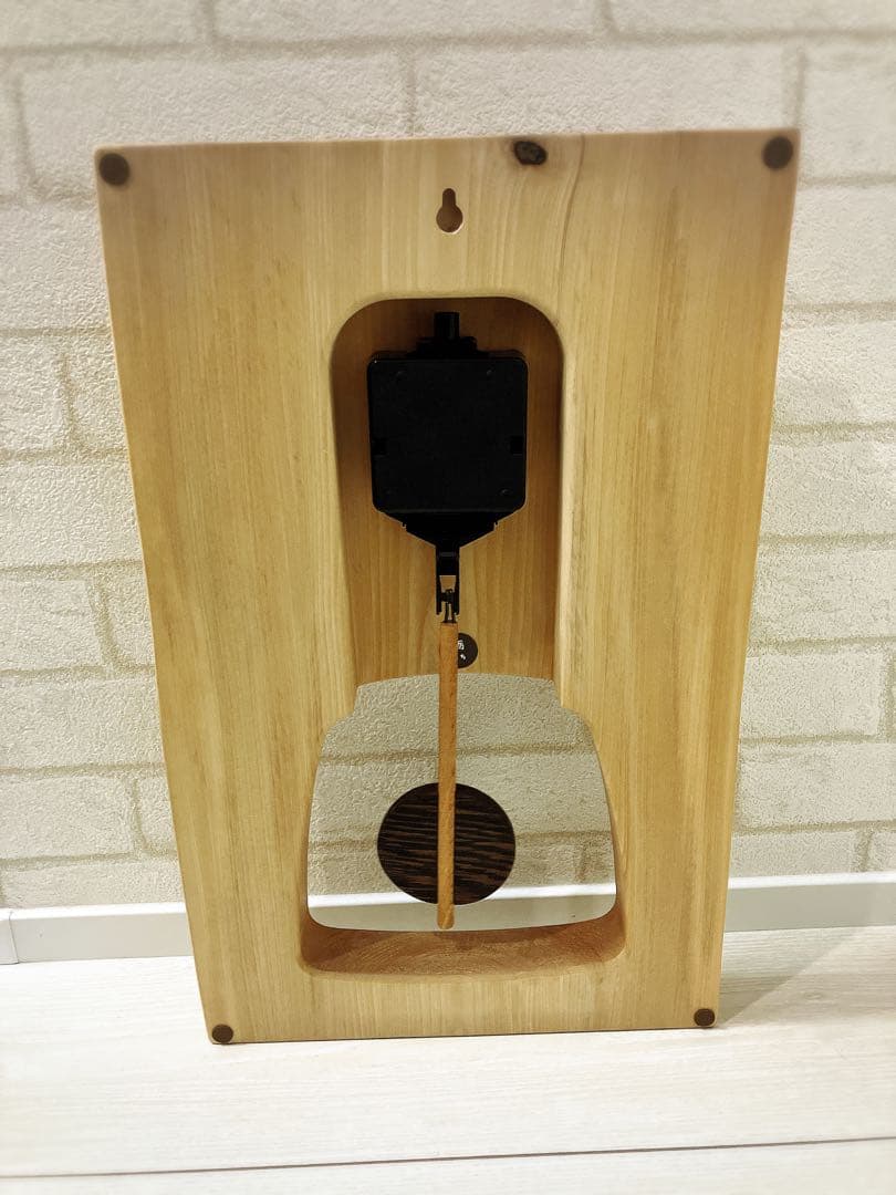 【無垢の天然木】一枚板振り子時計　掛け時計 手作り 無垢 天然木 とち 栃