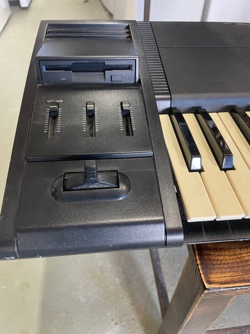 Roland XP-50 シンセサイザー