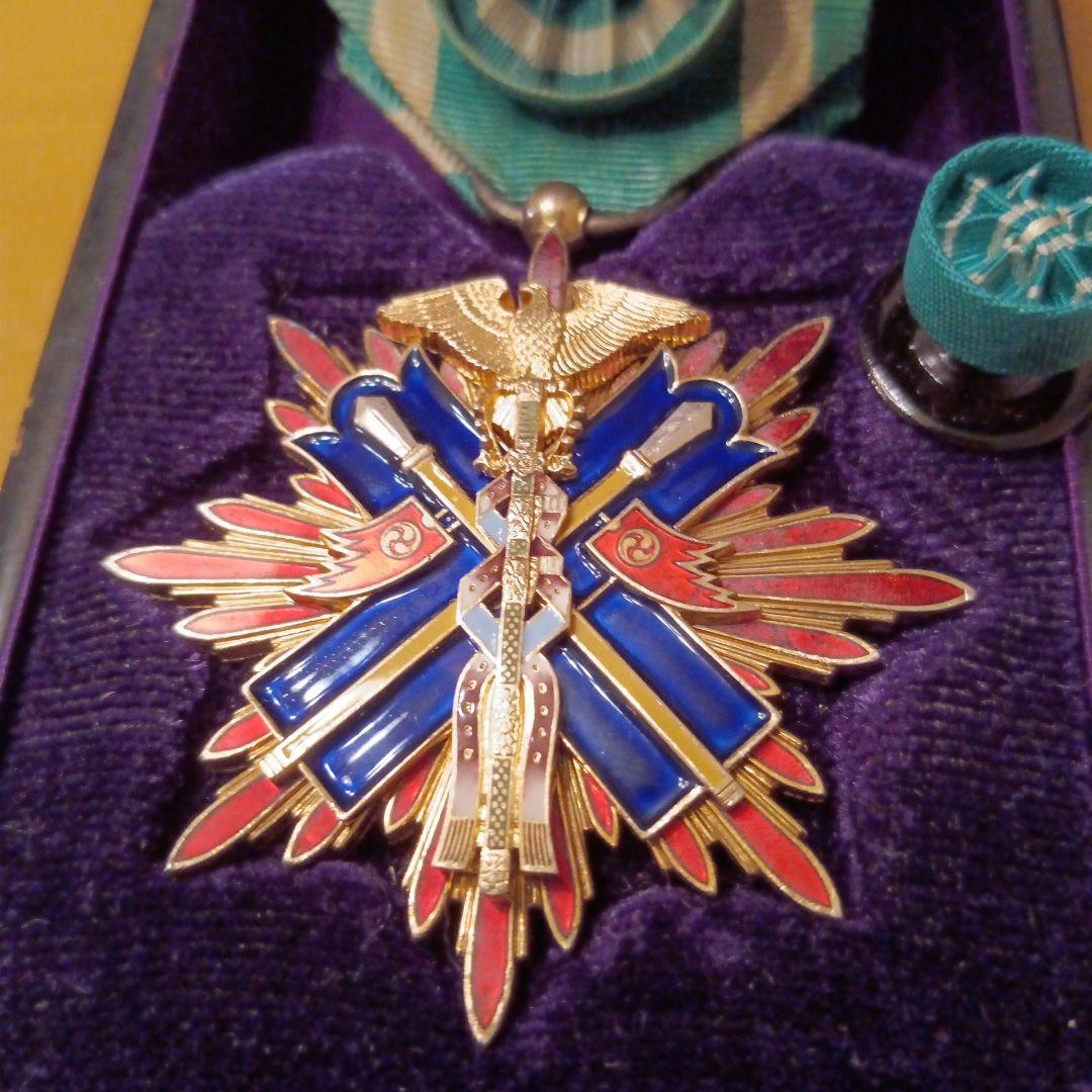 【激レア 美品】功四級金鵄勲章 天皇陛下 勅語 褒賞状付 明治勲章 勲章 褒章