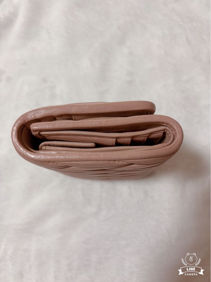 miumiu マテラッセ 三つ折財布 ピンク