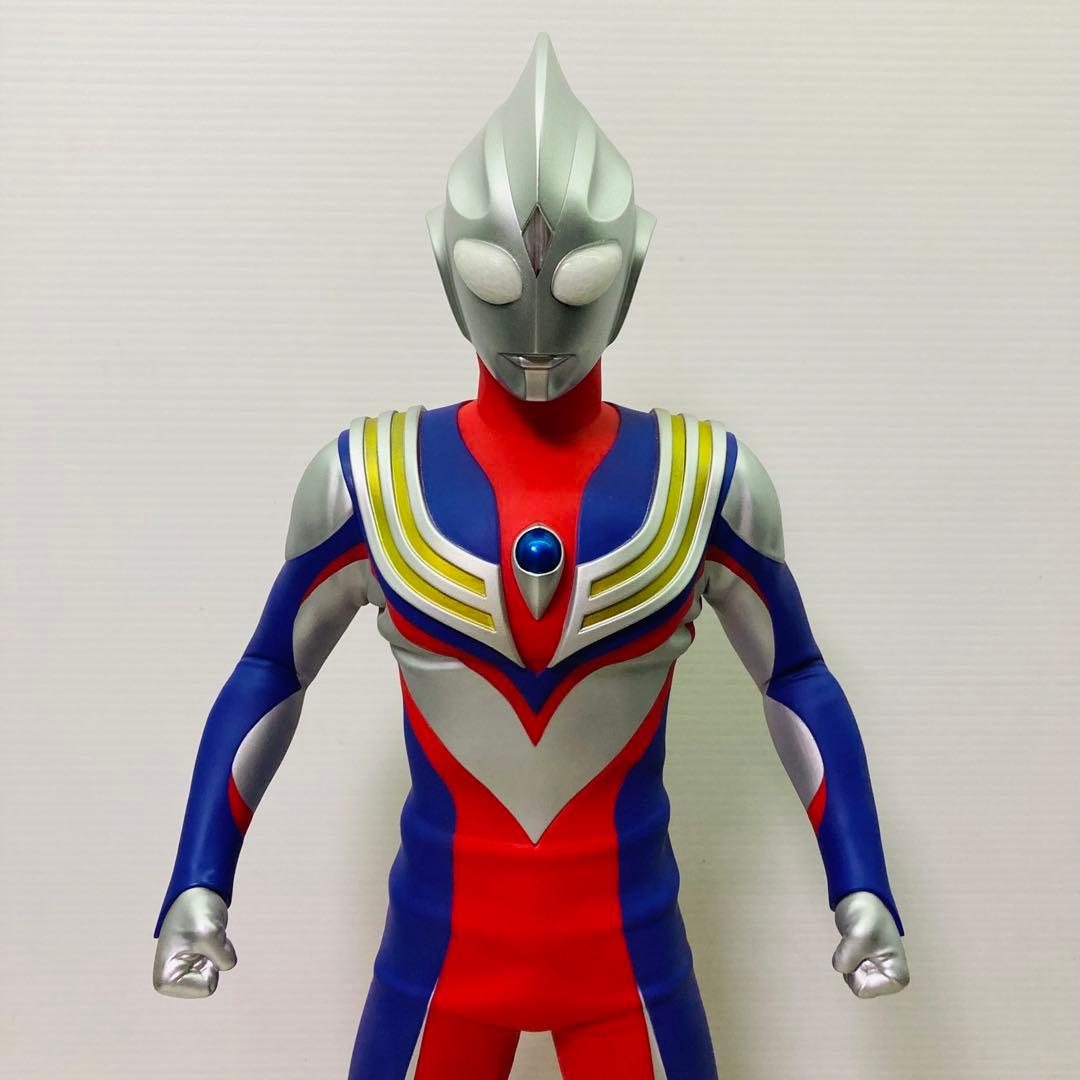 未使用★レア　JUNGLE　光の巨人シリーズ01 ウルトラマンティガ　1/100