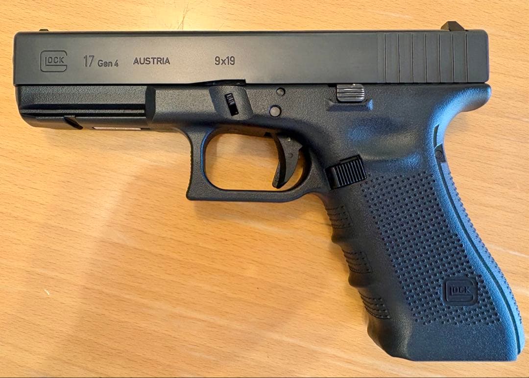 東京マルイ　GLOCK 17 Gen.4 ガスブローバック