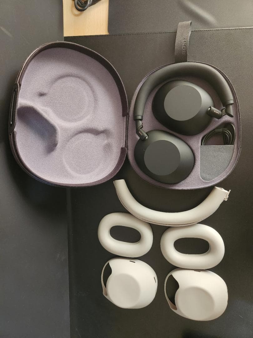 Sony WH-1000XM6 ワイヤレスヘッドホン(ブラック）カバー付き