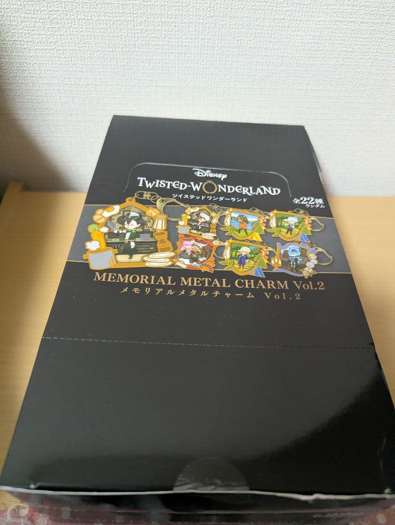 ツイステ　ツイステ展　メモリアルメタルチャーム　ボックス