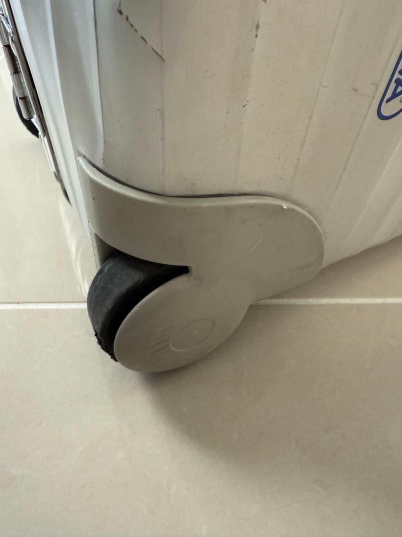 【4輪】リモワ トパーズ キャリーケース