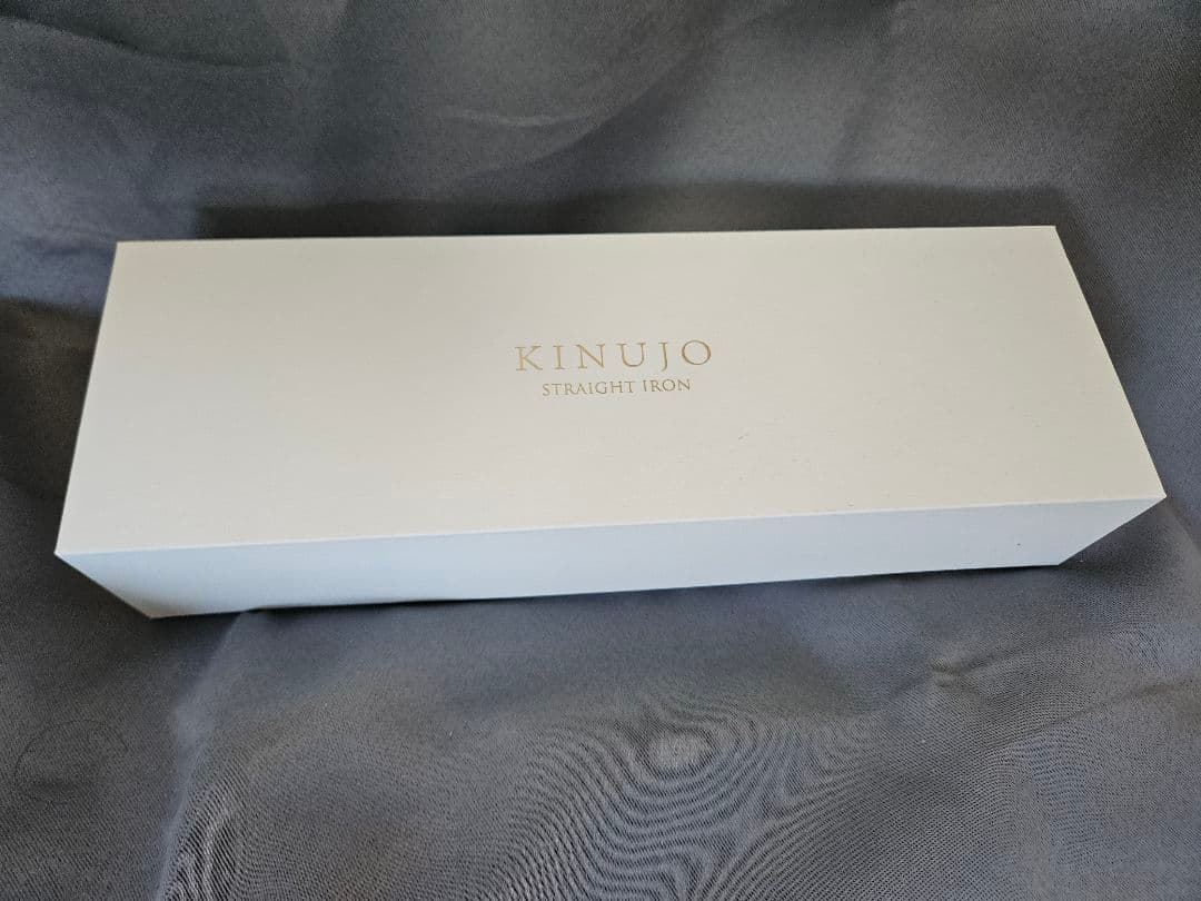 【新品 未使用】キヌジョ ストレートアイロン
