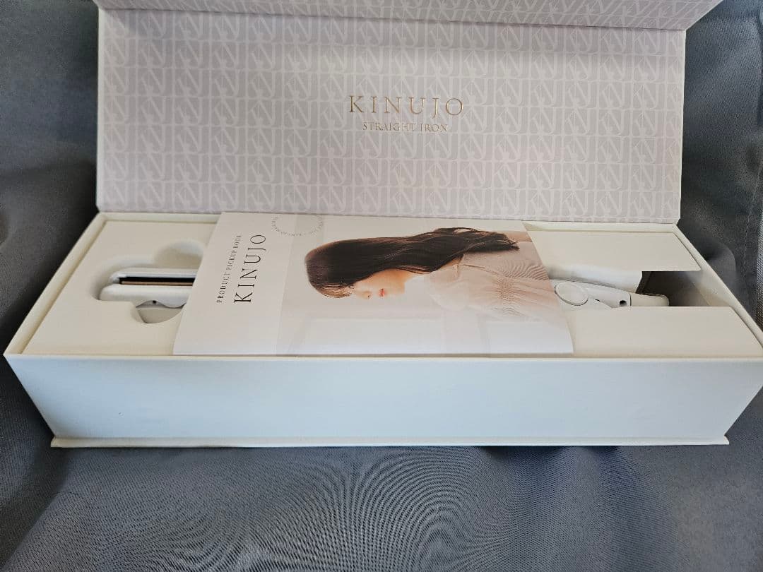 【新品 未使用】キヌジョ ストレートアイロン