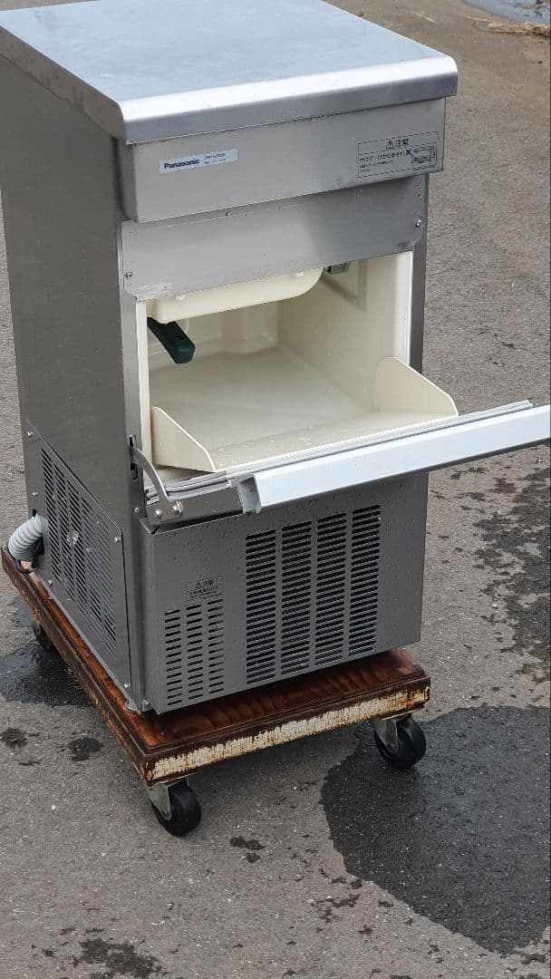 パナソニック業務用全自動製氷機SIM-S2500B