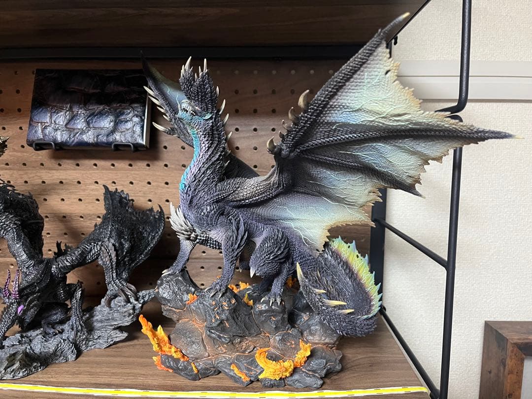 レンカプコン　クリエイターズモデル　シャガルマガラ　アルバトリオン