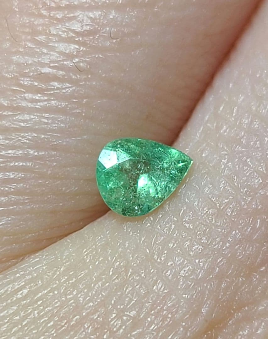 とても可愛いシェイプです★ブラジルバターリャパライバトルマリン★オーダー受付中