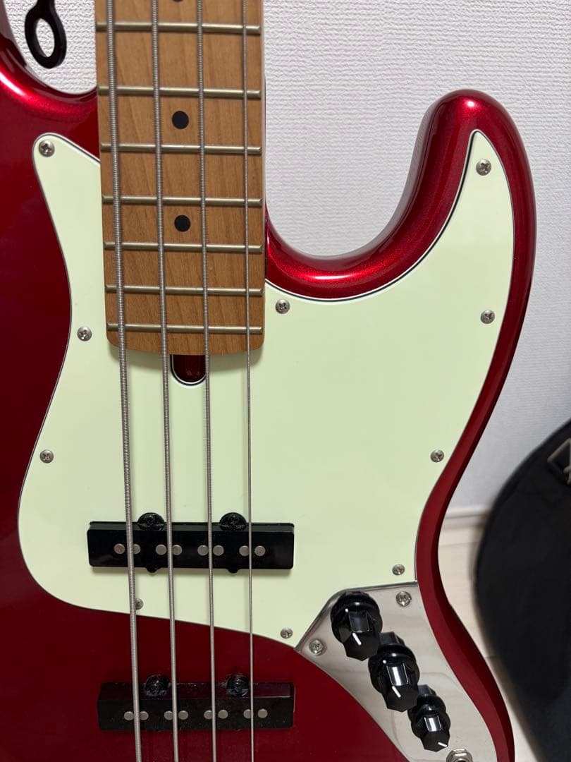Bacchus Universe Series ジャズベースタイプ（レッド）