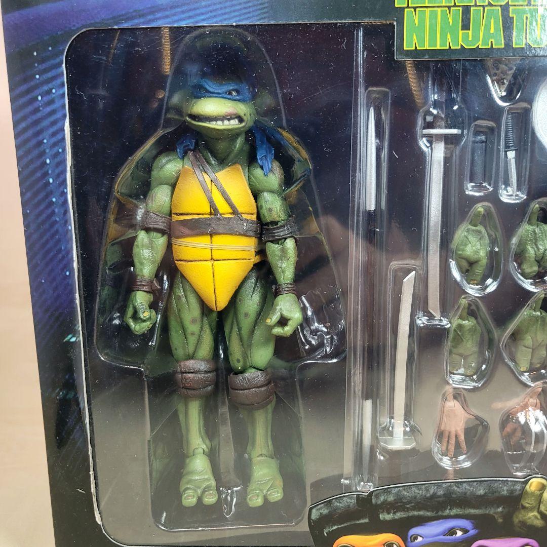 【NECA】新品 正規品 TMNT シュレッダー vs レオナルド フィギュア