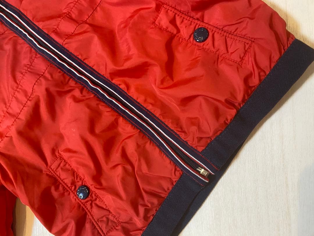 ♦️BABY♦️モンクレール　パーカー　ブルゾン 希少　定価3万
