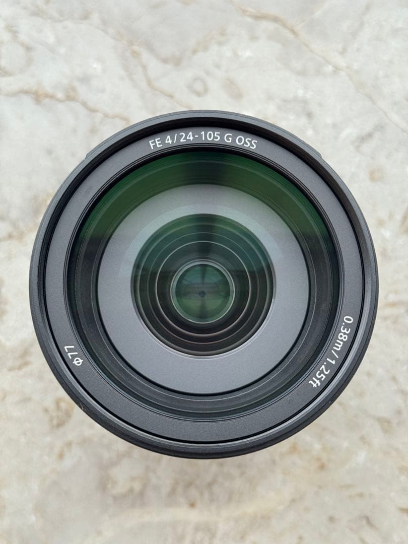 Sony FE 24-105mm F4 G OSS レンズ