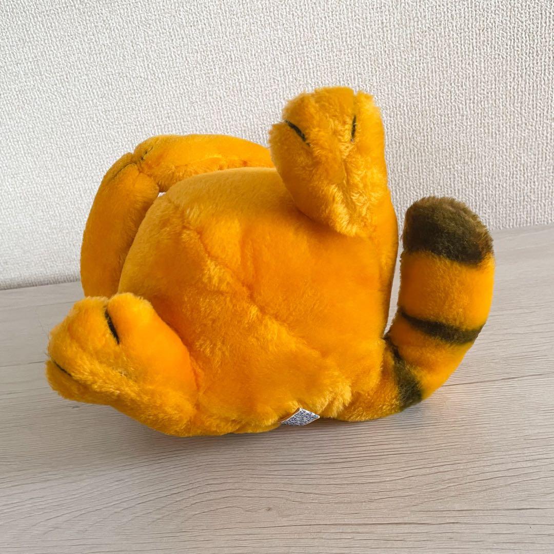 【期間限定バラ売★目玉商品★】ガーフィールド ぬいぐるみ　にっこり　抱っこ