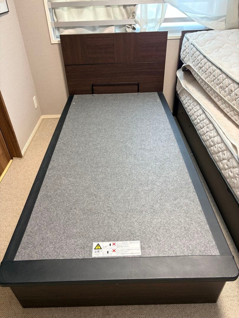 ドリームベッド　dreambed 跳ね上げ式　シングルベッド　フレーム