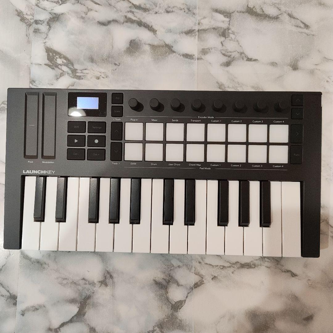 Novation Launchkey mini25 mk4 MIDIキーボード