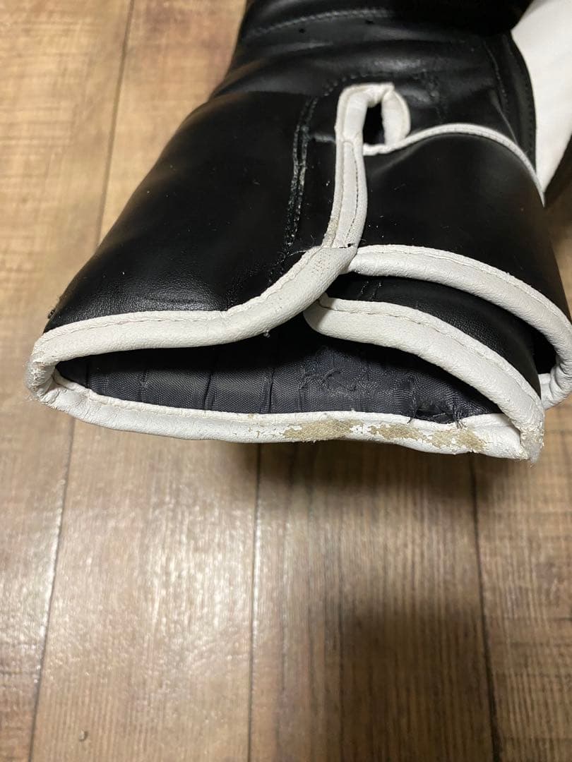 ボクシングTWINSヘッドギア L ISAMIグローブ 12オンス 大人用