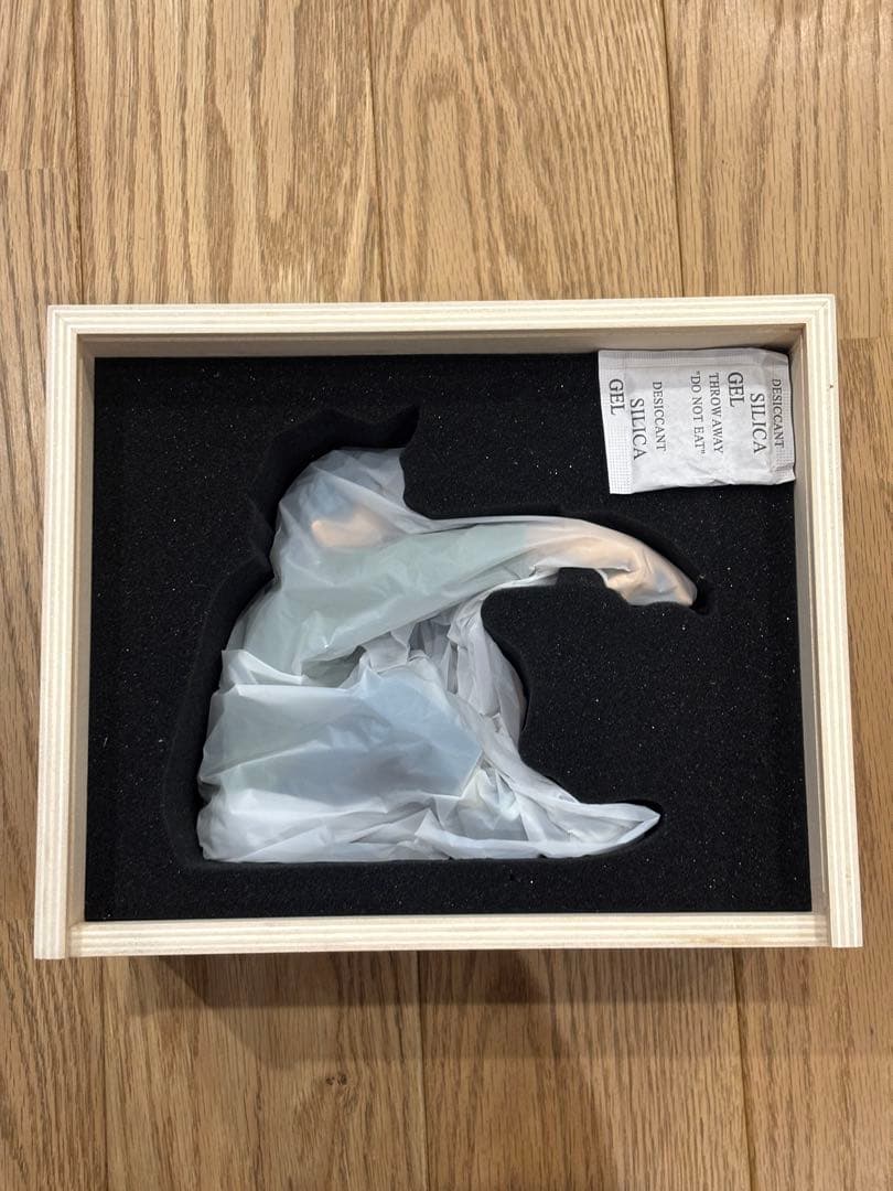 花井祐介Yusuke Hanai “THROWING STONES”ステッカー付