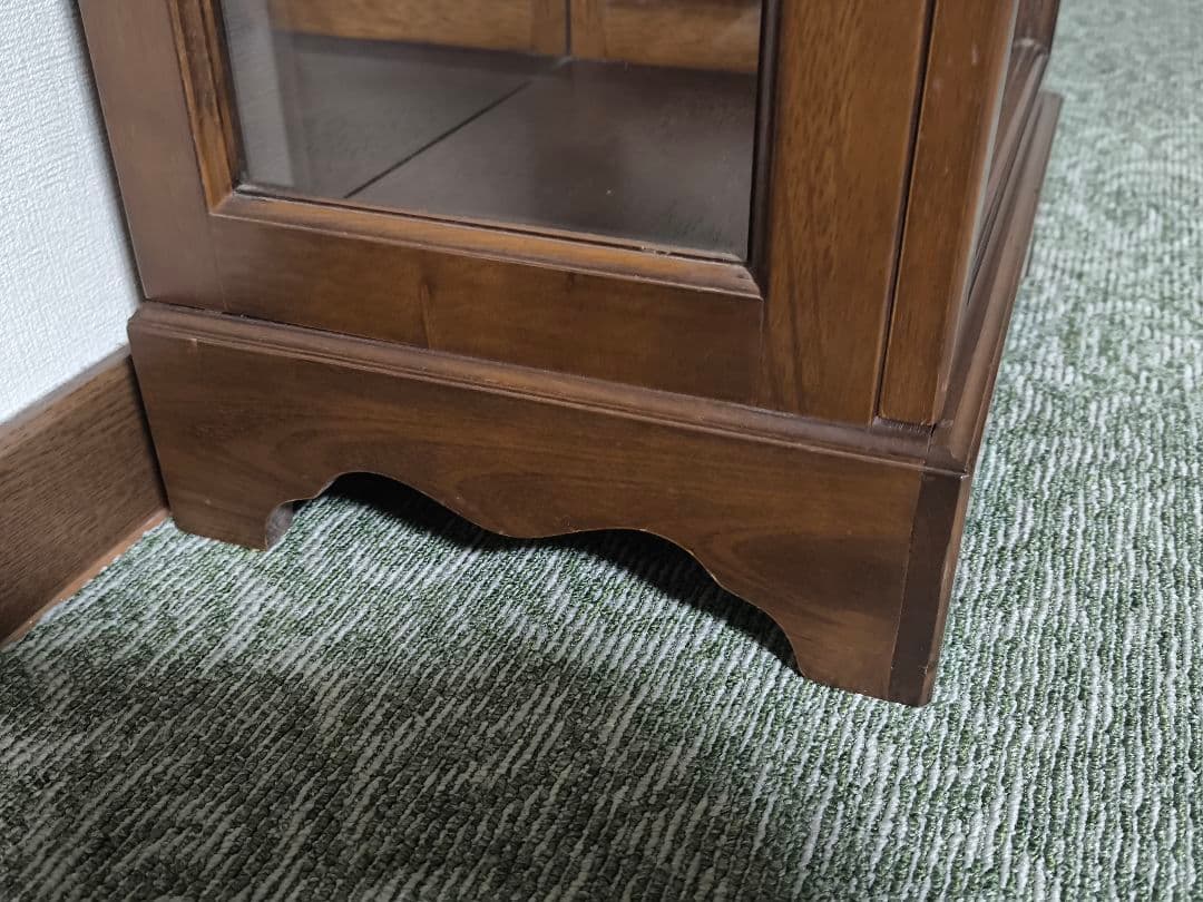 ガラスケース　ガラス飾り棚　キャビネット　コレクションケース　ショーケース