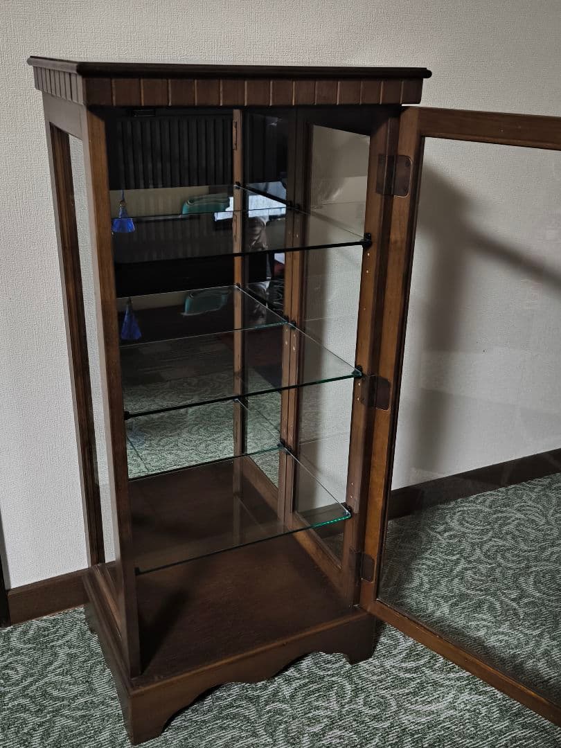 ガラスケース　ガラス飾り棚　キャビネット　コレクションケース　ショーケース