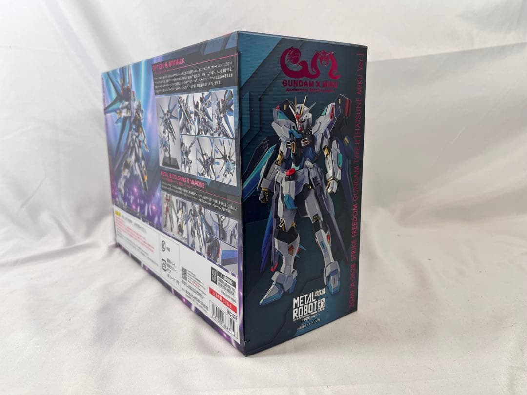 ① L ROBOT魂 ストライクフリーダムガンダム弐式　初音ミク ver