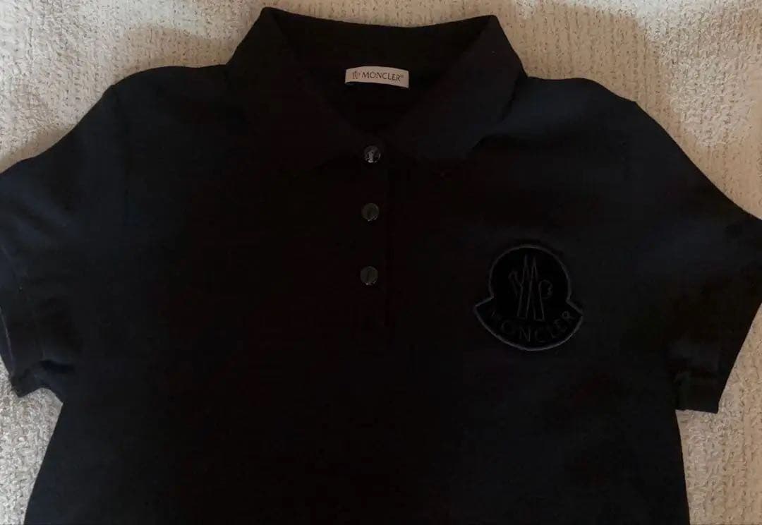 モンクレール　トップス