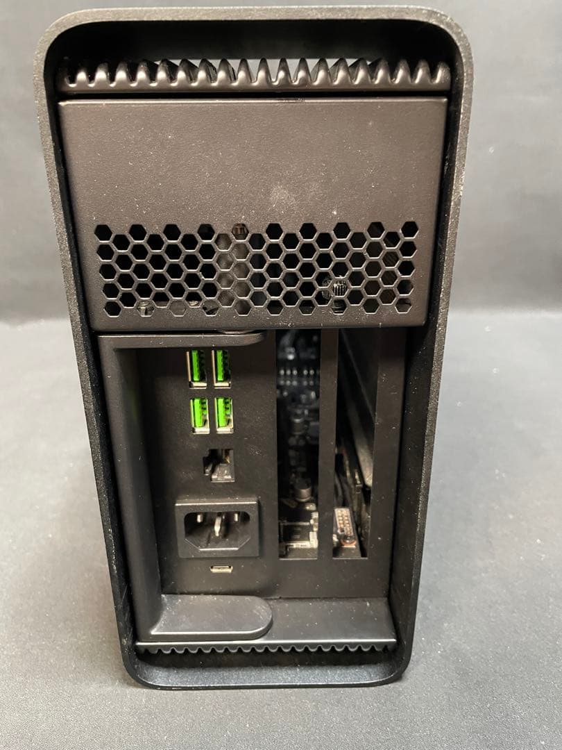 Razer Core V2 外付けGPU BOX 186