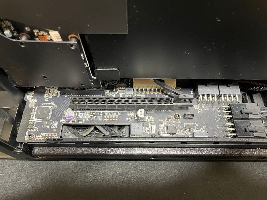 Razer Core V2 外付けGPU BOX 186