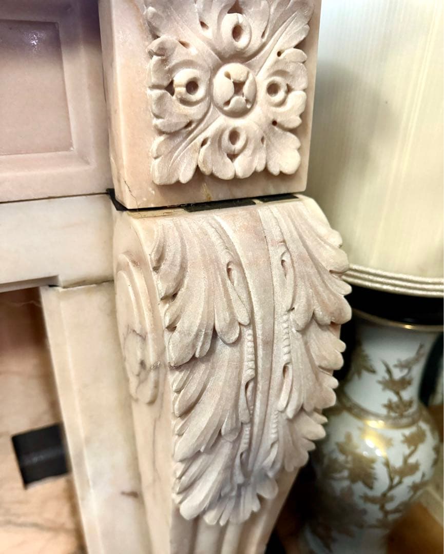 大理石製 マントルピース アイボリー系 彫刻装飾 アンティーク 幅150×高91