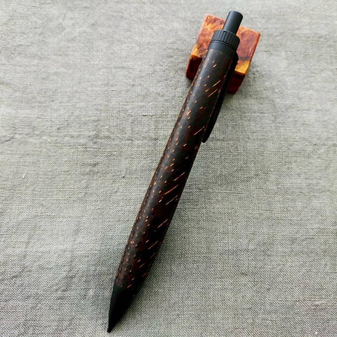 クジャクヤシ　ハンドメイド　木軸シャープペン　0.5mm　ブラック