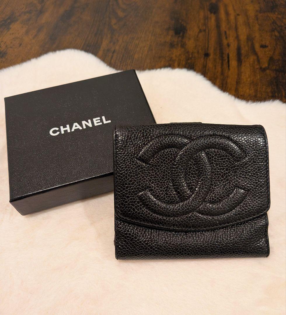 美品✨️CHANEL キャビアスキン 二つ折り財布 ブラック コンパクト 箱付