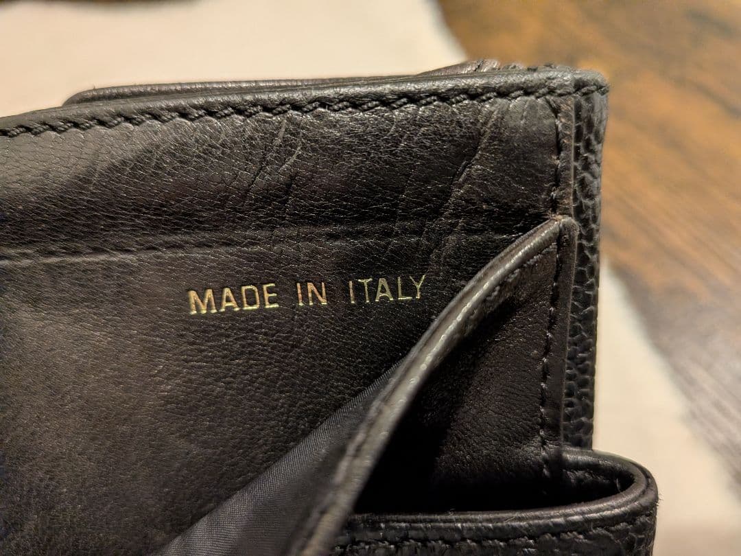 美品✨️CHANEL キャビアスキン 二つ折り財布 ブラック コンパクト 箱付