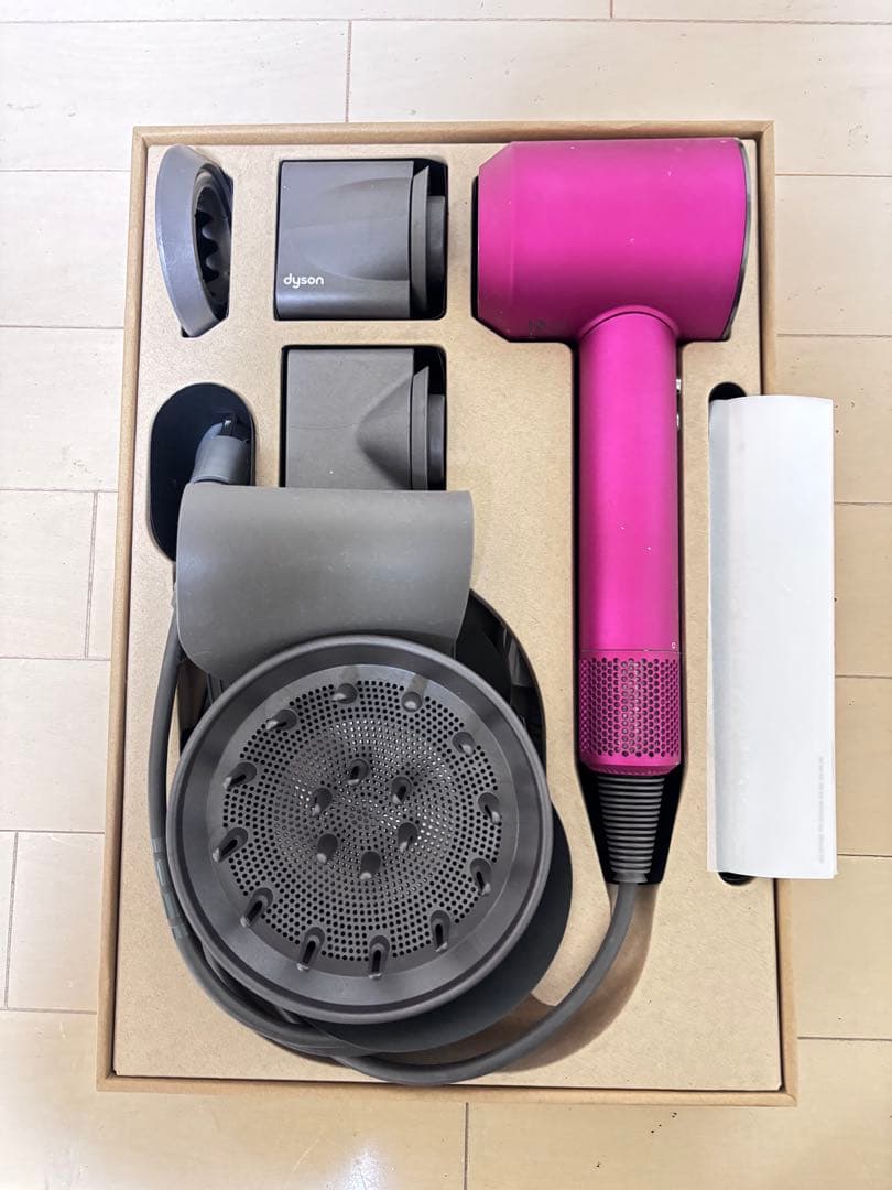 【美品スタンド付き】Dyson Supersonic ヘアドライヤー ピンク
