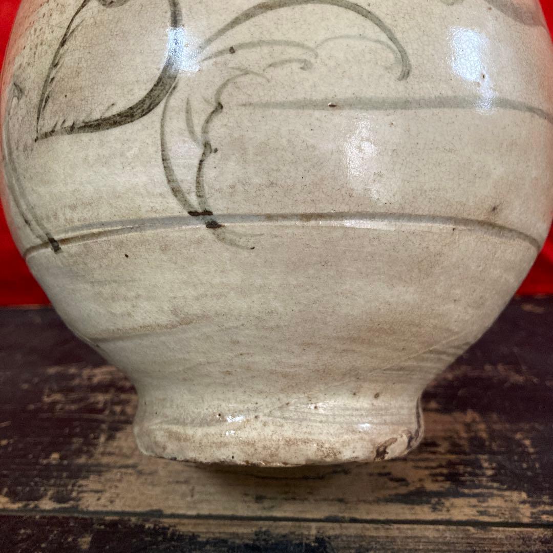 李朝　粉青沙器　白地鉄絵　瓶　徳利　魚水草文　　 鶏龍山