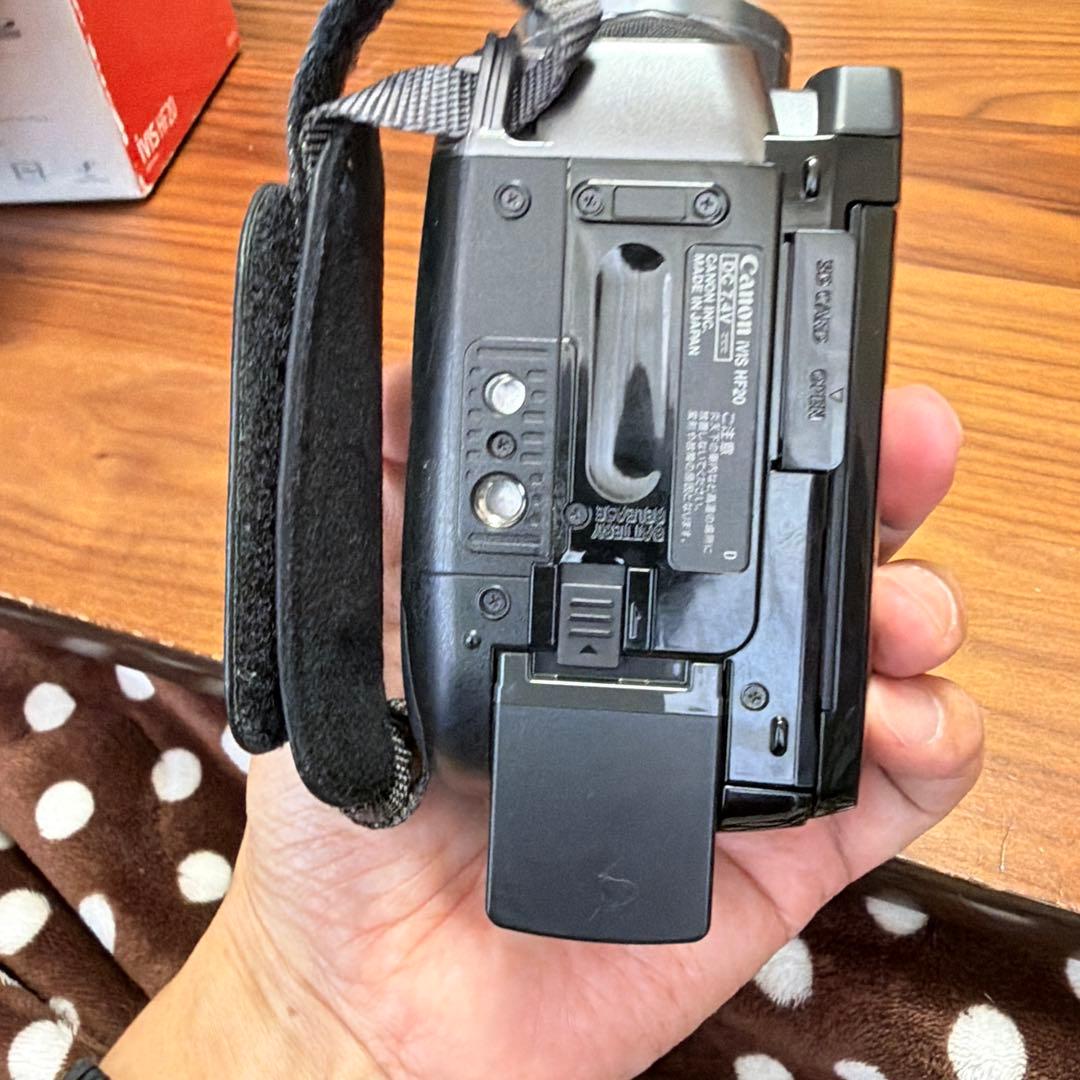 Canon iVIS HF20 ビデオカメラ 本体