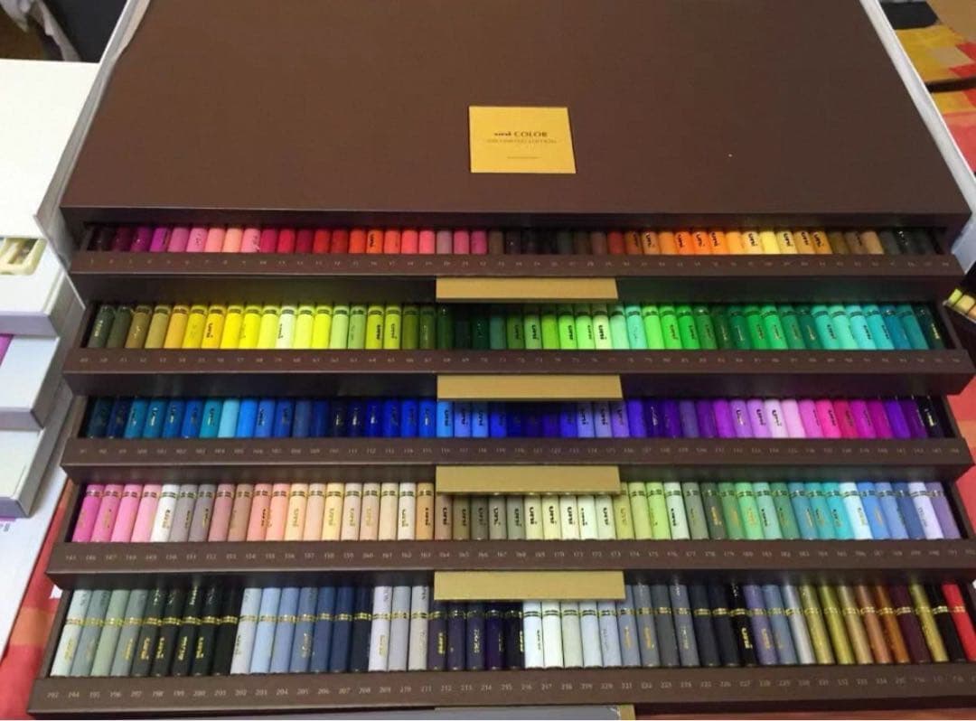 三菱鉛筆 ユニー 240色 セット リミテッドエディション 限定50周年 記念