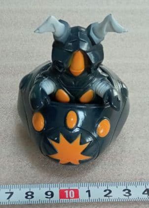 ⭕️【入手困難/廃版】✡️怪獣レーサーズゼットン＆UFO(黒成型/白オレンジ塗装