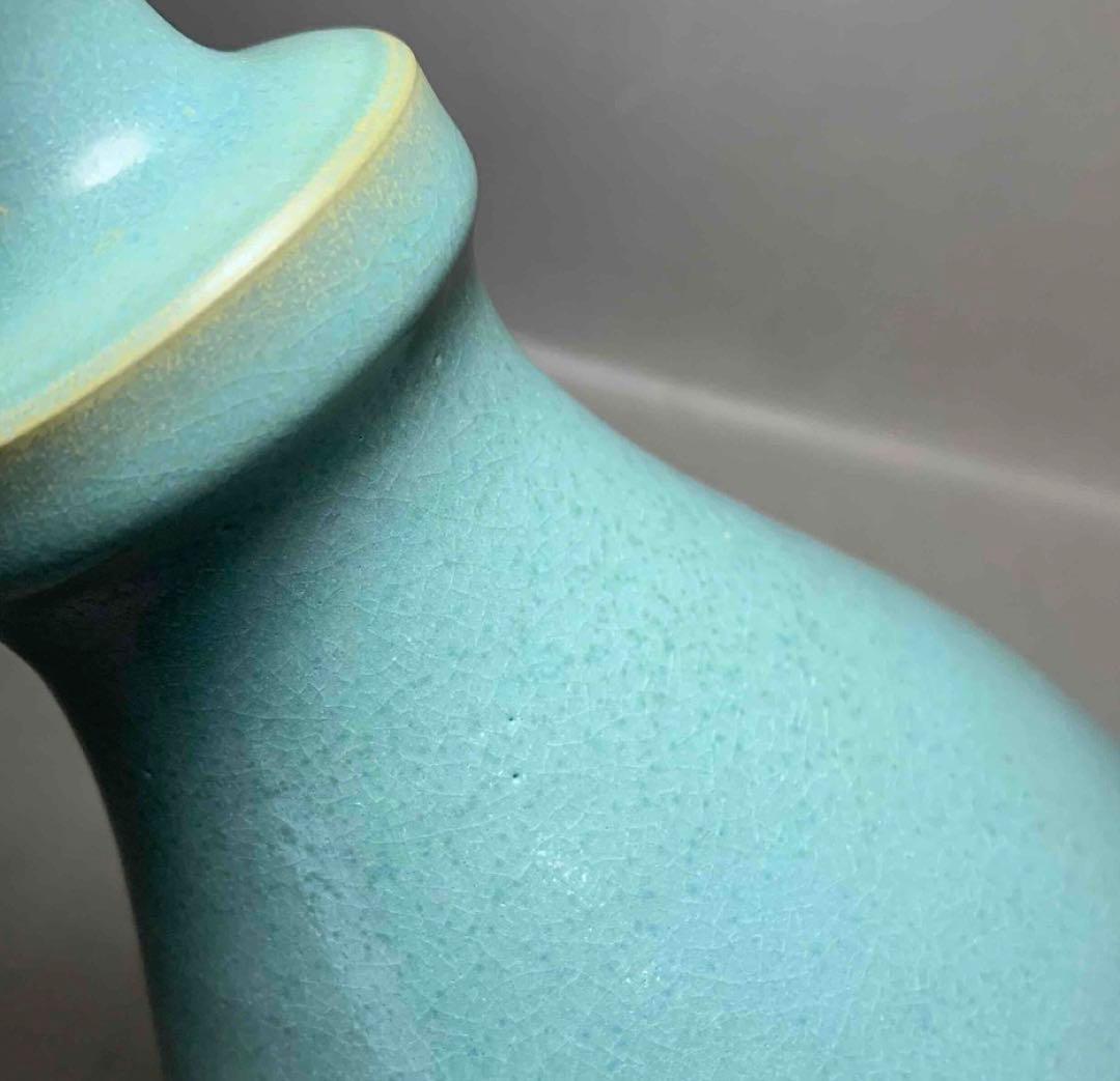 中国 首に段のある瓶　u6230854