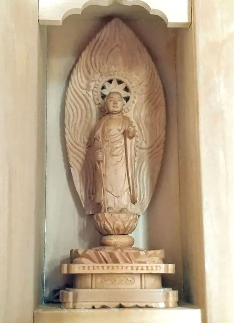 地蔵菩薩立像【極小】#399 厨子入り ◆白檀 木彫 仏像