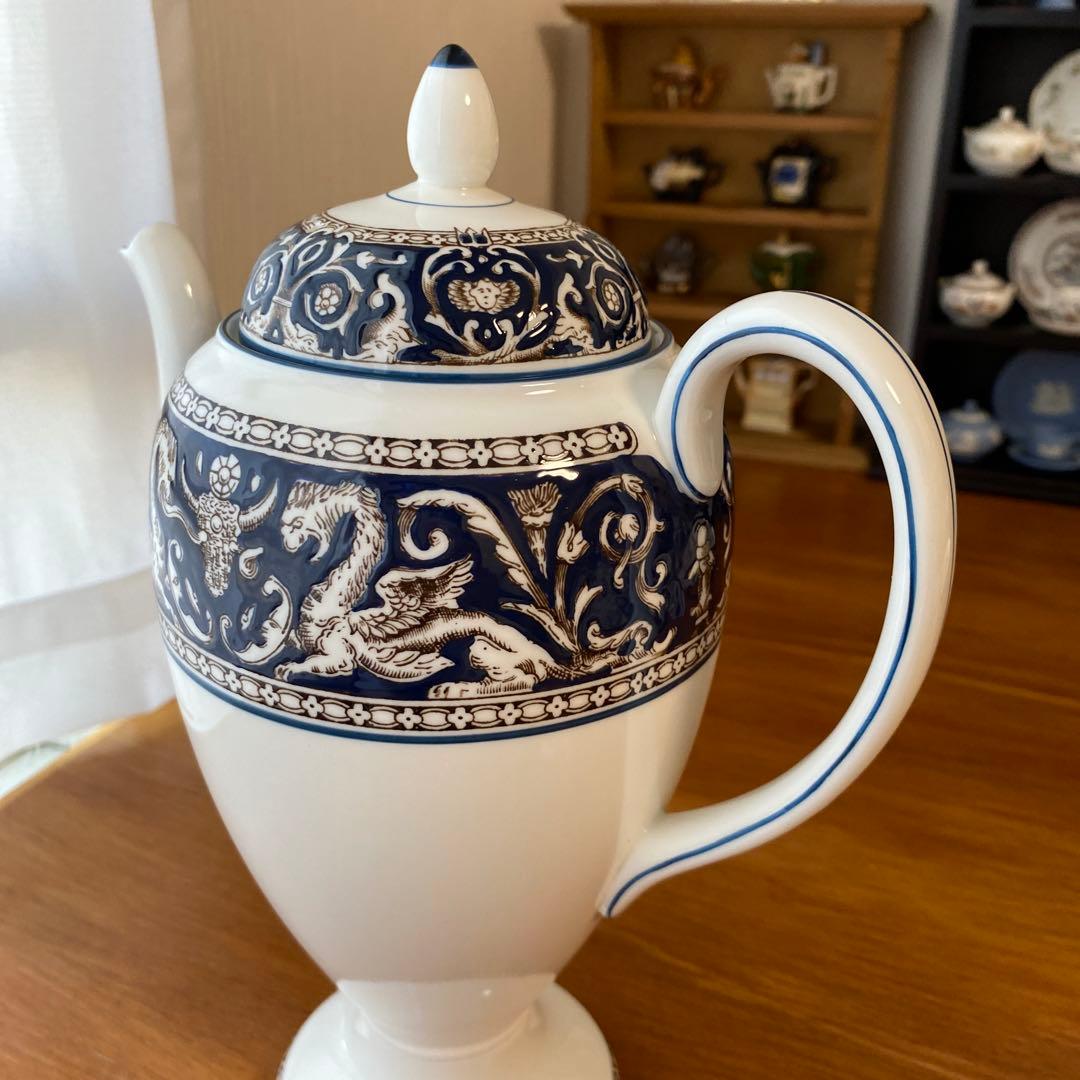 ウェッジウッド　フロレンティーン　コバルトブルー　ティーポットＬ